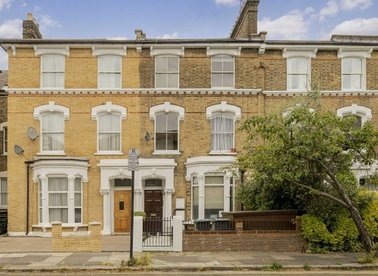 Properties for sale in Victoria Road - N4 3SN view1