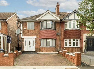 Properties for sale in Vyner Road - W3 7LZ view1