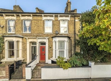 Properties for sale in Walsingham Road - E5 8NE view1