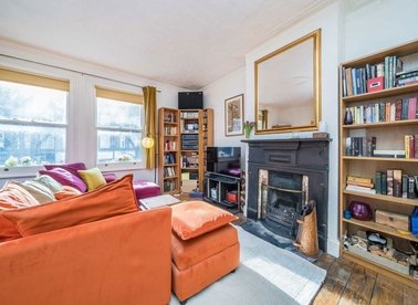 Properties for sale in Walton Road - KT8 0DT view1