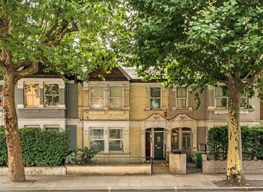 Properties for sale in Wandsworth Bridge Road - SW6 2TZ view1