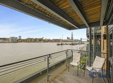 Properties for sale in Wapping High Street - E1W 1LY view1