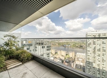 Properties for sale in Wards Place - E14 9TZ view1