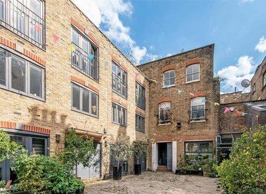 Properties for sale in Warren Mews - W1T 6AR view1