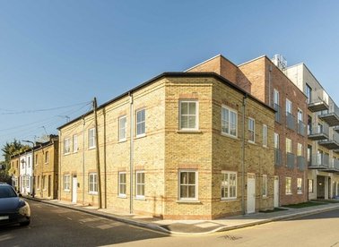 Properties for sale in Warwick Road - W5 5PT view1