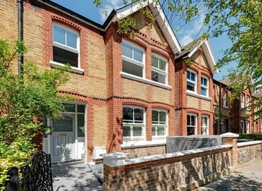 Properties for sale in Wellington Road - W5 4UJ view1