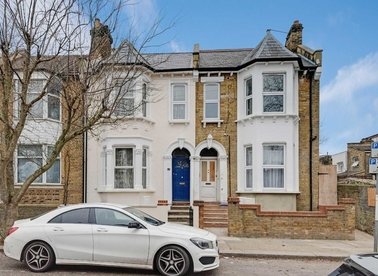 Properties for sale in Wendover Road - NW10 4RT view1