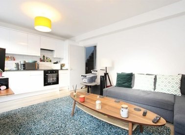 Properties for sale in Wentworth Street - E1 7TD view1