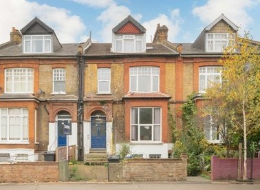 Properties for sale in West Bank - N16 5DF view1