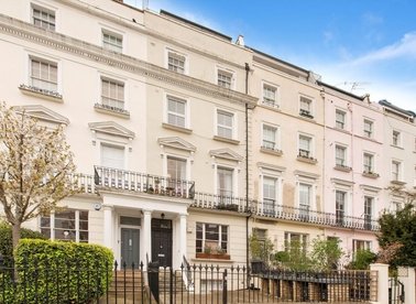 Properties for sale in Westbourne Grove - W11 2RR view1