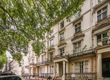Properties for sale in Westbourne Terrace - W2 3UH view1
