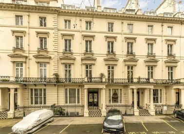 Properties for sale in Westbourne Terrace - W2 6QT view1