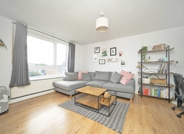 Properties sold in Westdean Close - SW18 2JX view1