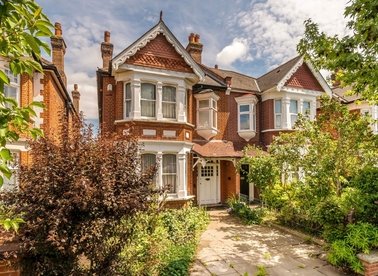 Properties for sale in Western Gardens - W5 3RS view1