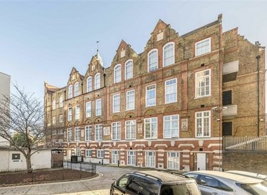 Properties for sale in Westminster Bridge Road - SE1 7QY view1