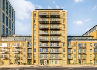 Properties for sale in Wheatfield Way - KT1 2TU view1