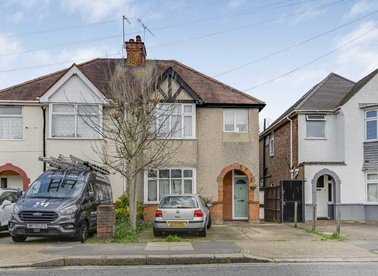 Properties for sale in Whitton Road - TW3 2EP view1