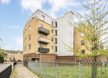 Properties for sale in Wick Road - E9 5ES view1
