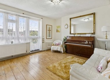 Properties for sale in Wiltshire Close - SW3 2NX view1