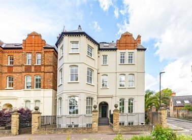 Properties for sale in Windmill Drive - SW4 9DE view1