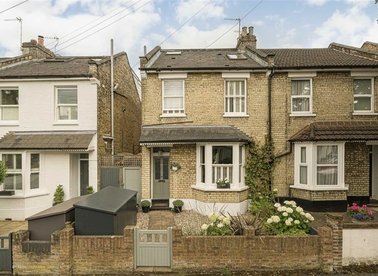 Properties for sale in Windsor Road - TW11 0SG view1