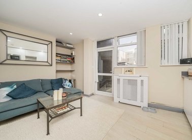 Properties for sale in Wix's Lane - SW4 0AQ view1