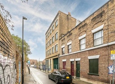 Properties for sale in Woodseer Street - E1 5HD view1