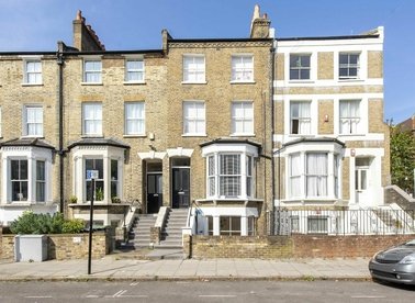 Properties for sale in Woodstock Road - N4 3EX view1