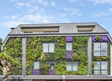Properties for sale in Woodstock Road - NW11 8QD view1