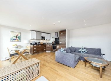 Properties for sale in Woolwich Road - SE10 0RF view1