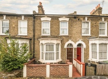 Properties for sale in Wrigglesworth Street - SE14 5EG view1