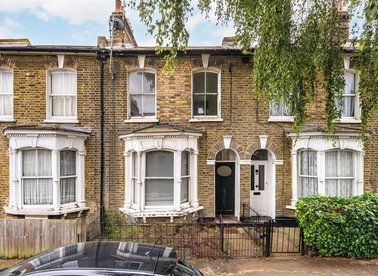 Properties for sale in Wrigglesworth Street - SE14 5EG view1