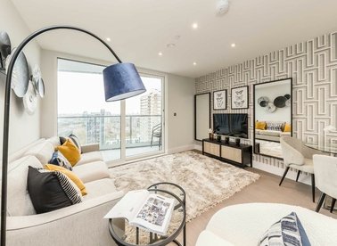 Properties for sale in Yelverton Road - SW11 3QG view1