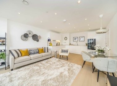 Properties for sale in Yelverton Road - SW11 3QG view1