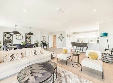 Properties for sale in Yelverton Road - SW11 3QG view1