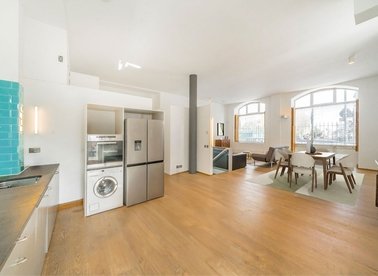Properties for sale in York Way - N7 9LG view1