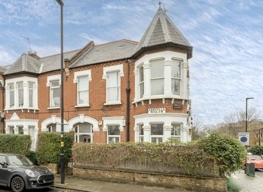 Properties let in Abbeville Road - SW4 9JH view1