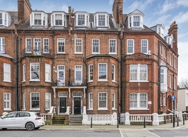 Properties to let in Addison Gardens - W14 0DP view1
