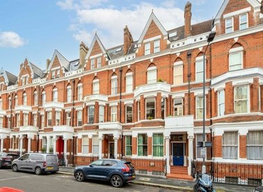 Properties to let in Addison Gardens - W14 0DP view1
