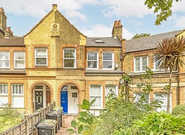 Properties let in Adelaide Avenue - SE4 1JY view1