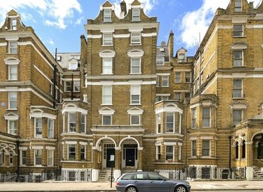 Properties to let in Airlie Gardens - W8 7AJ view1