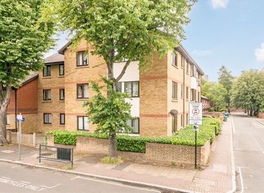 Properties to let in Albion Street - SE16 7JU view1