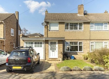 Albury Close, Hampton, TW12