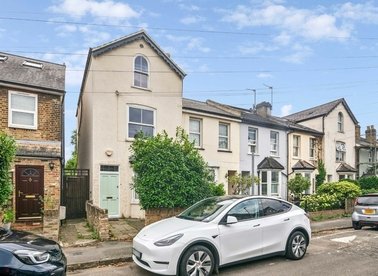 Properties to let in Alfred Road - KT1 2UA view1