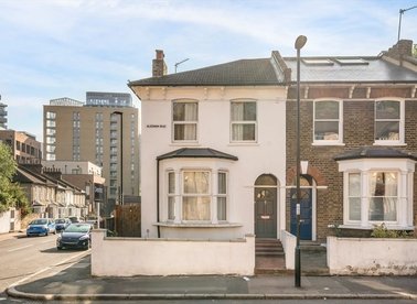 Properties to let in Algernon Road - SE13 7AT view1