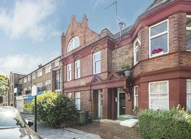 Properties let in Amesbury Avenue - SW2 3BL view1