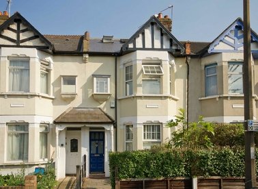 Properties let in Amyand Park Road - TW1 3HE view1