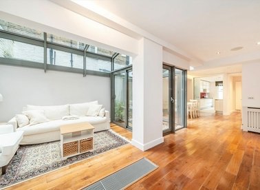 Properties to let in Ansdell Terrace - W8 5BY view1