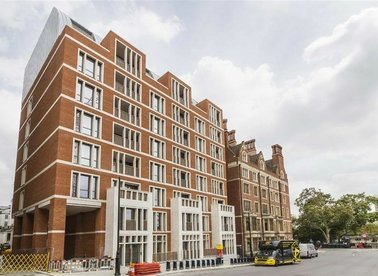 Properties to let in Arundel Street - WC2R 3DX view1