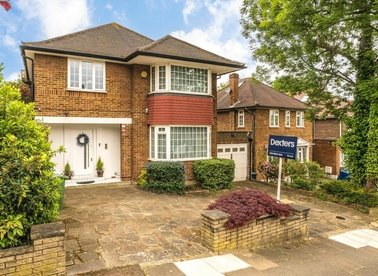 Properties to let in Ashbourne Road - W5 3DH view1